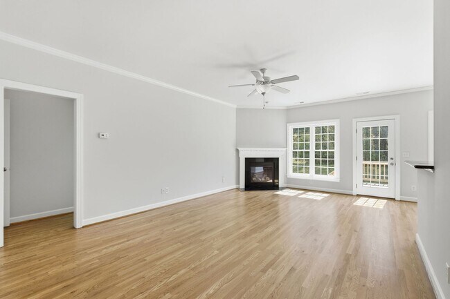 Building Photo - Welcome to Windmill Meadows!