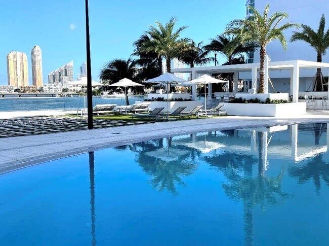 Building Photo - 3301 NE 183rd St