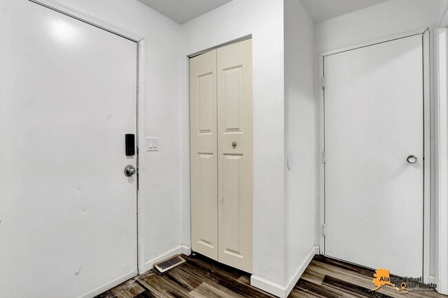 Building Photo - 12636 Silver Fox Ln