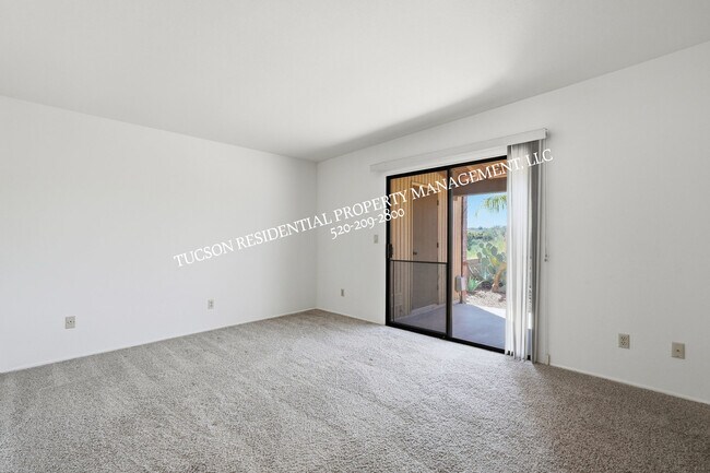 Building Photo - 5810 E Chiricahua Trail