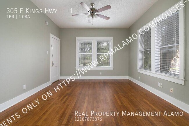 Building Photo - AVAILABLE NOW! Charming Efficiency Near Tr...