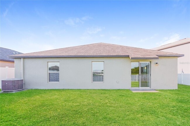 Building Photo - 11805 Blackeyed Susan Dr