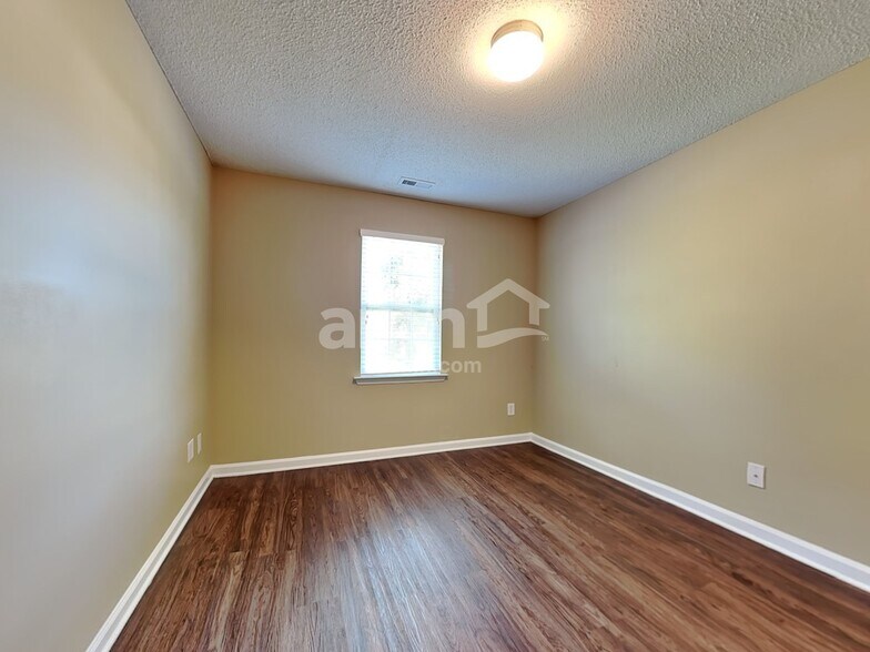 Building Photo - 582 Cotton Brook Dr