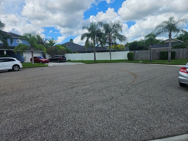 Building Photo - Stunning 3-Bed, 2-Bath Cul-de-Sac Home in ...