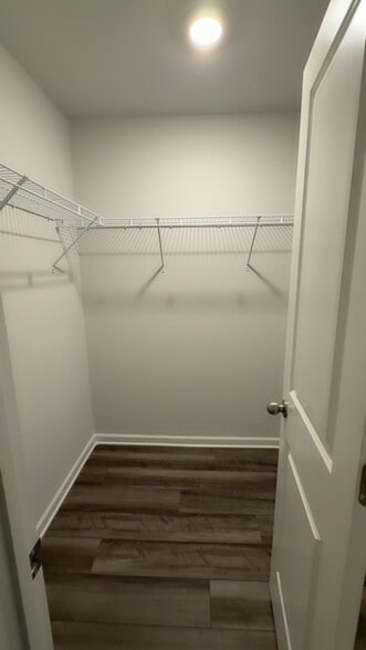 Building Photo - 100 Brexley Dr