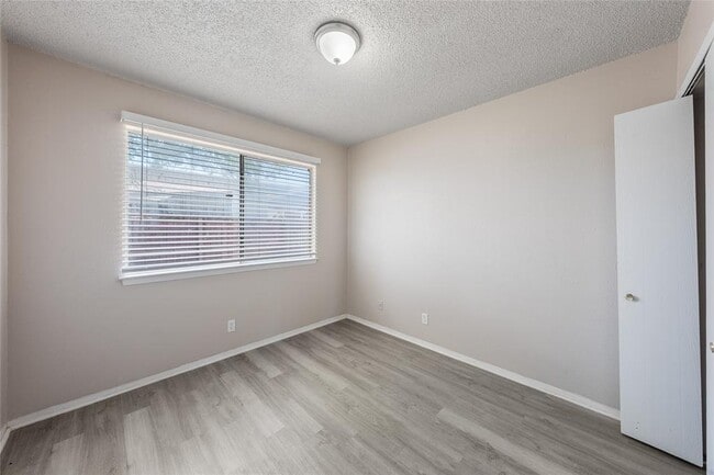 Building Photo - 1111 W Rundberg Ln
