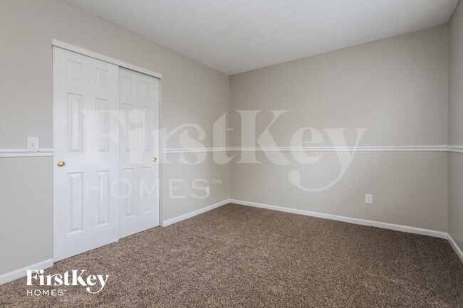 Building Photo - 12819 Sinclair Pl