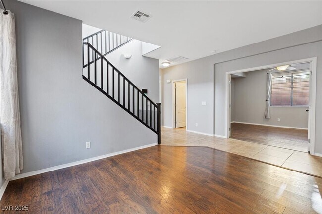 Building Photo - 10645 Mt Jefferson Ave