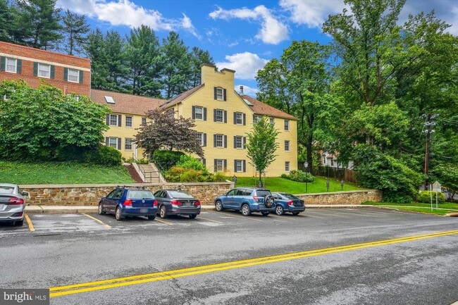 Building Photo - 8201 Grubb Rd