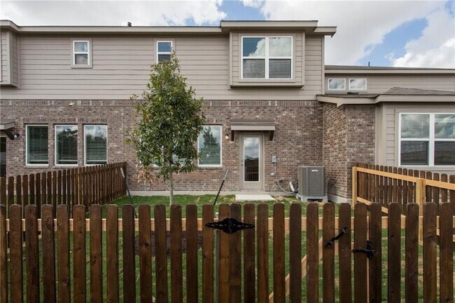 Building Photo - 17303 Leafroller Dr