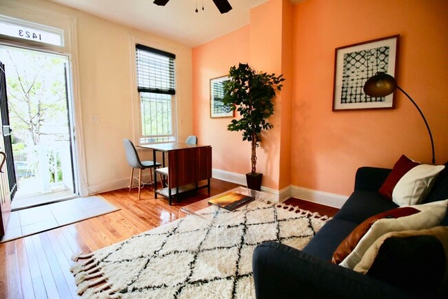 Building Photo - 1423 E Street NE, Unit First Floor