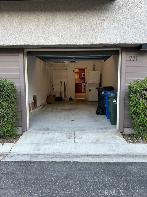 Building Photo - 771 Via Colinas