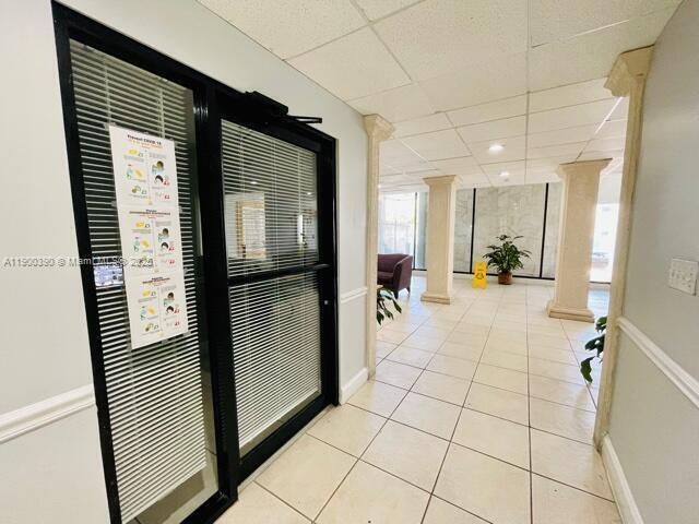 Building Photo - 2016 Bay Dr