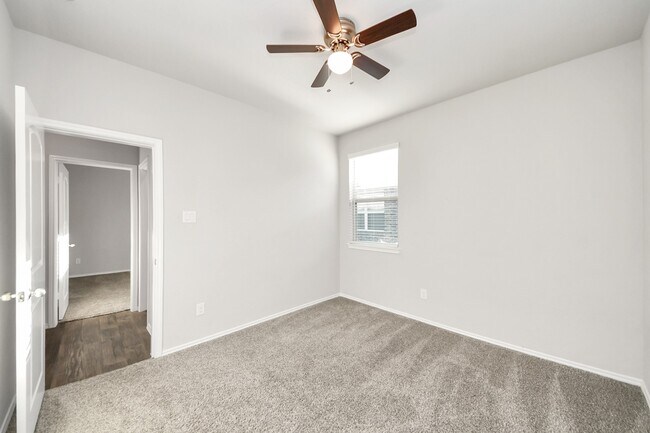 Building Photo - 21234 Bellaria Summit Trail