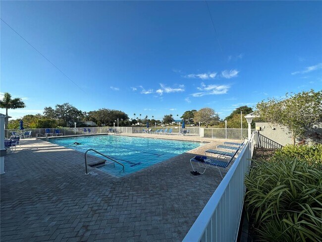 Building Photo - 1207 Spoonbill Landings Cir