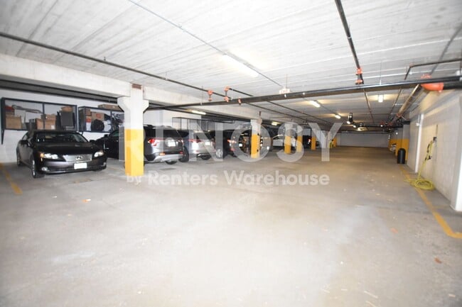 Building Photo - 1155 Ford Rd