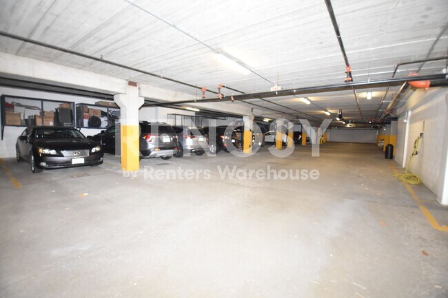Building Photo - Stunning 1 Bedroom 1 Bathroom in Saint Louis Park!
