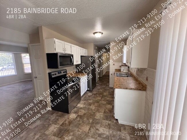 Building Photo - 2185 Bainbridge Rd