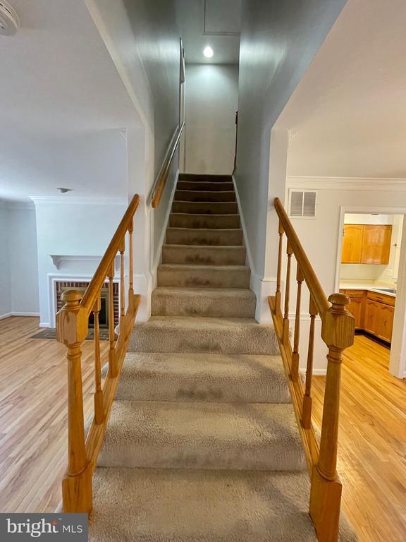 Building Photo - 1208 W Abingdon Dr