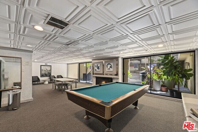 Building Photo - 750 Kings Rd