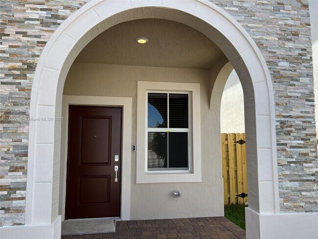 Building Photo - 2364 NW 130th St