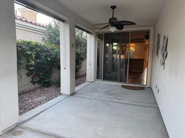 Building Photo - 41556 Via Arbolitos