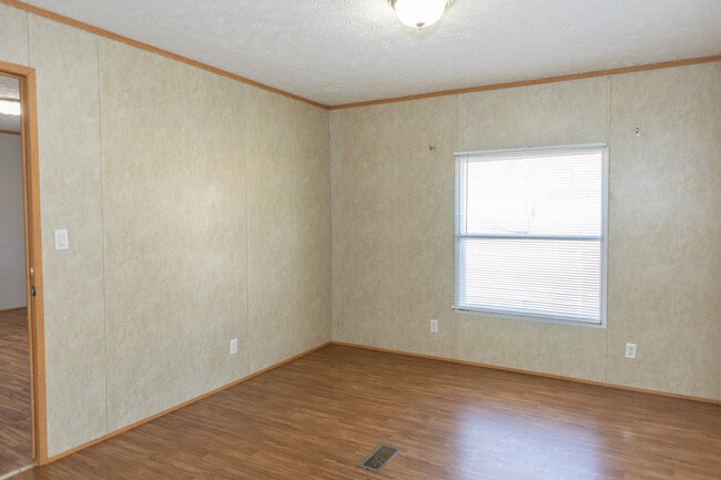 Building Photo - 1767 Goodman Lake Rd