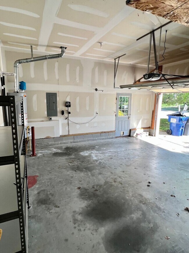 Building Photo - 14448 Ashleyville Ln