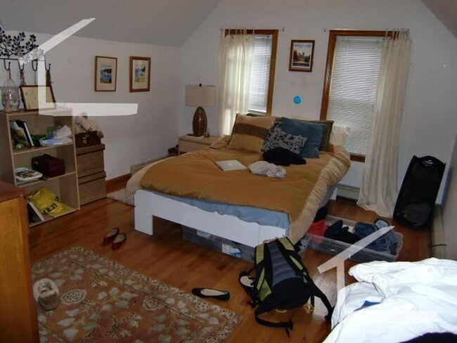 Building Photo - HOT BRIGHTON LISTING!!!!