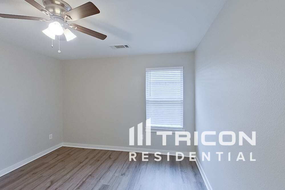 Building Photo - 1569 Ferguson Dr