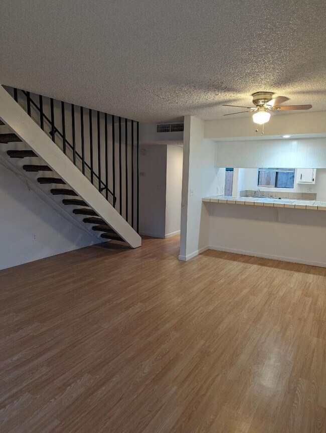 Building Photo - 4413 Isla Verde St