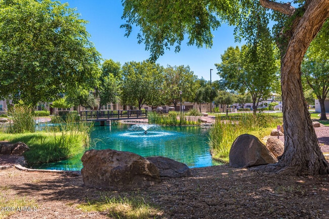 Building Photo - 1739 E Dogwood Ln