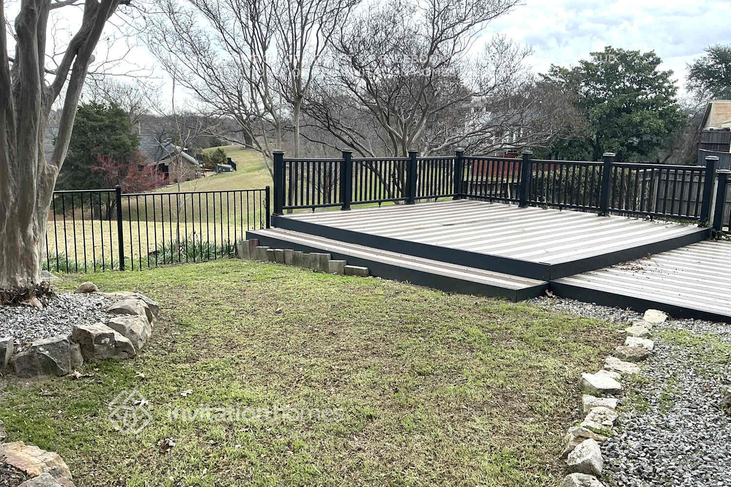 Building Photo - 404 Columbia Dr