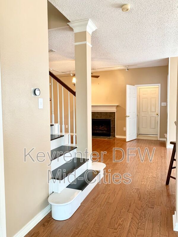Building Photo - 8702 Saddlehorn Dr
