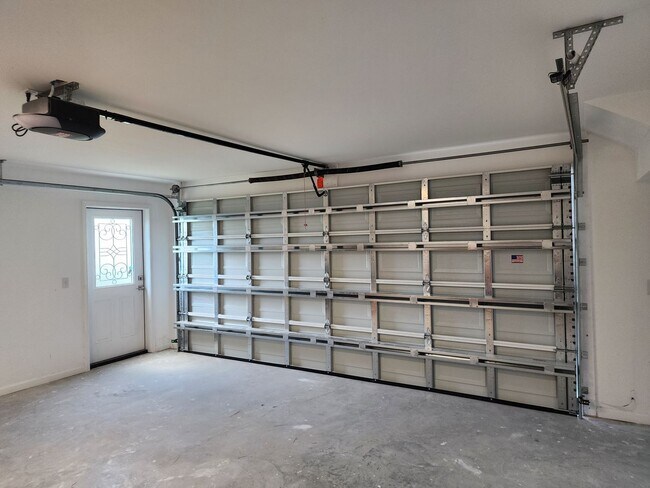 Building Photo - WATERFRONT ON WATSON BAYOU