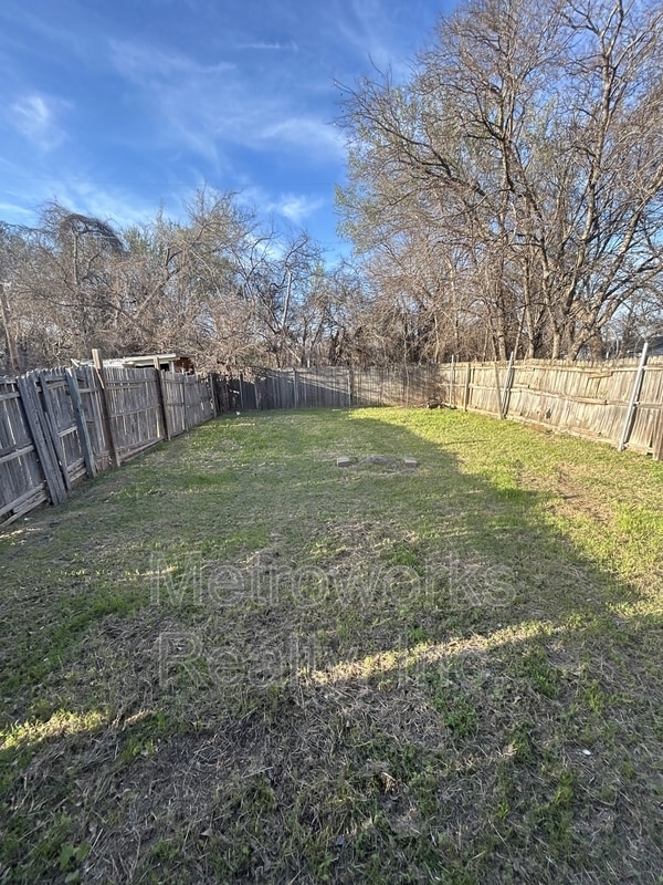 Building Photo - 111 Pine Meadow Dr