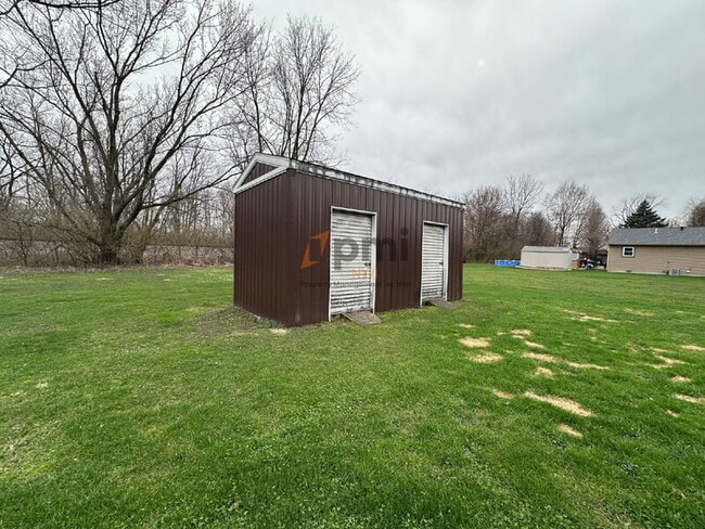 Building Photo - 705 Carla Dr