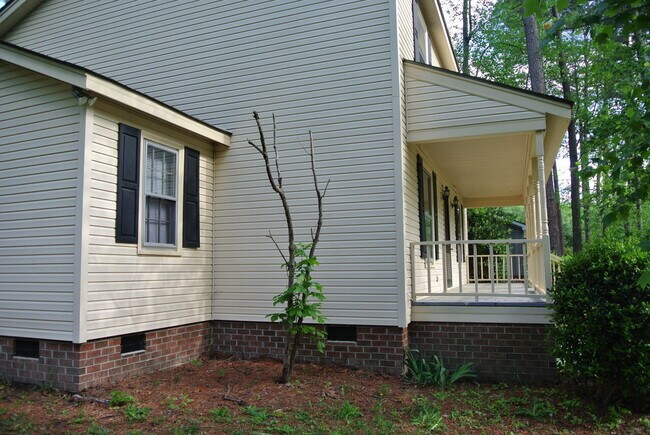 Building Photo - 1497 Foxhall Dr