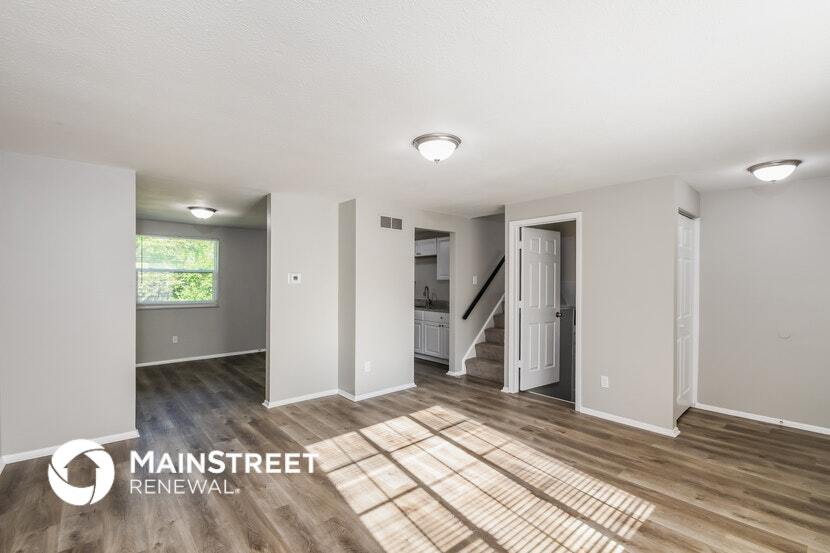 Building Photo - 913 Woodlark Dr