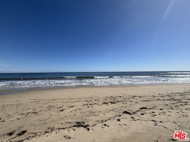 Building Photo - 26636 Latigo Shore Dr