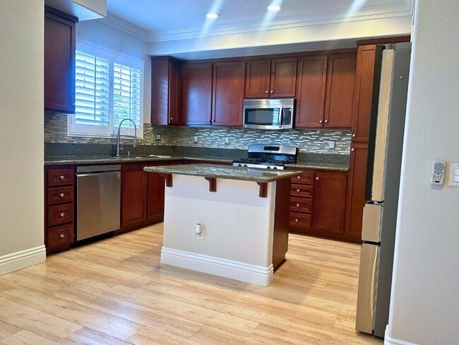 Building Photo - 7665 Creole Pl