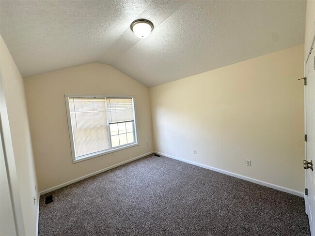 Building Photo - 3723 Woodbridge Ln