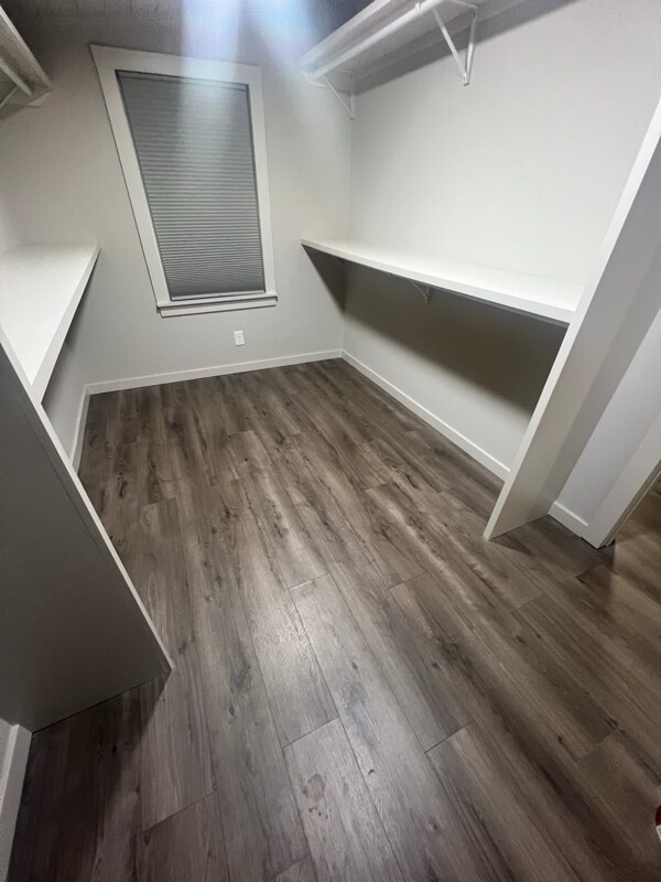 Building Photo - 1885 Staples Rd