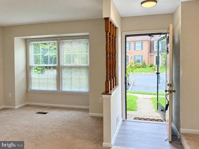 Building Photo - 6281 Rathlin Dr