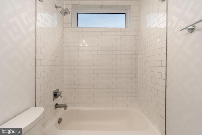 Building Photo - 811 Upshur St NW