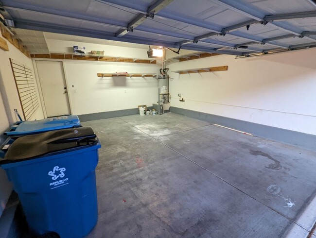 Building Photo - 8440 Lucero Ave