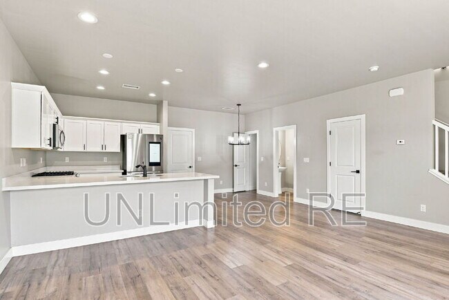 Building Photo - 12249 Curtis Ct