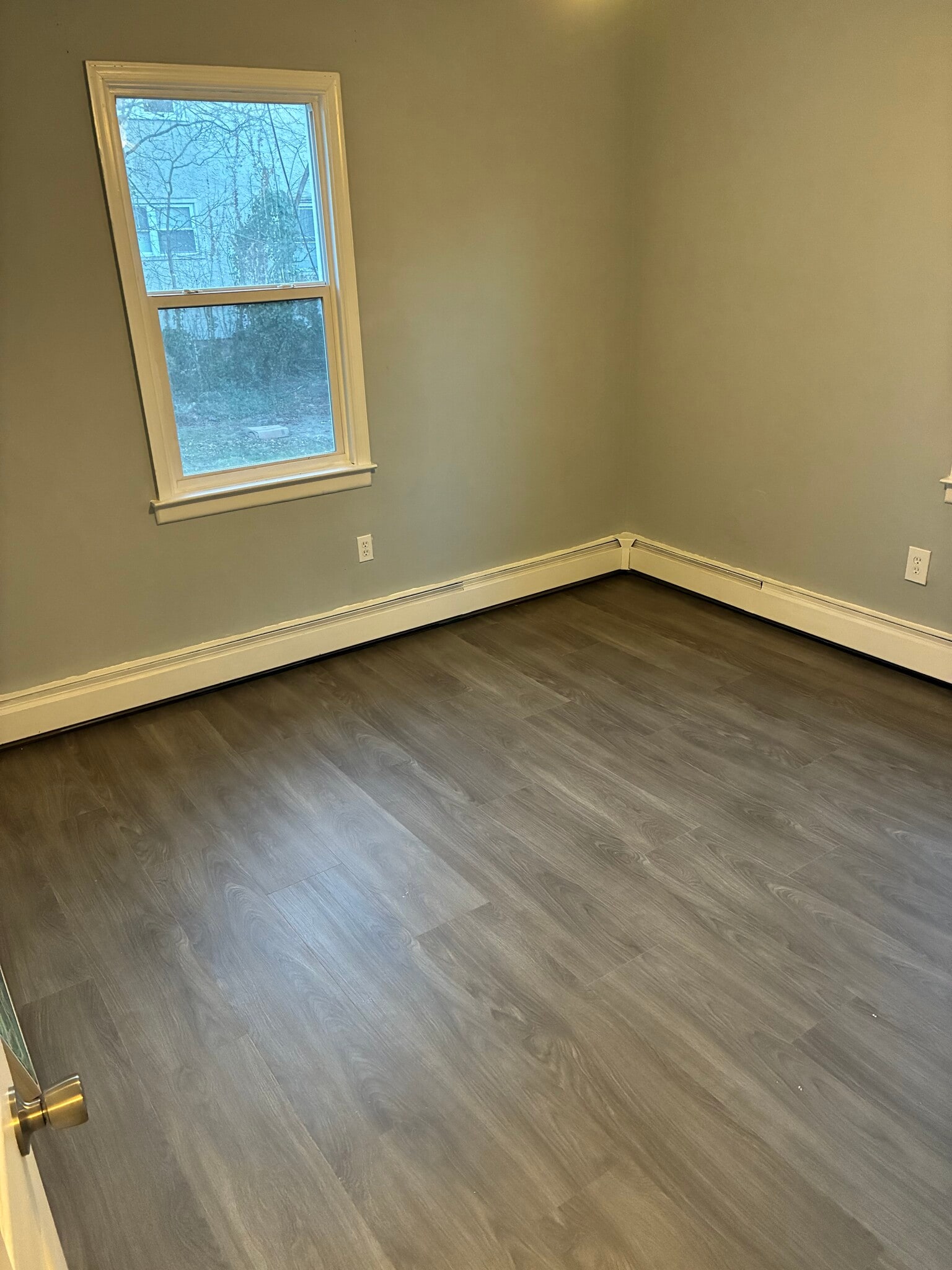 Building Photo - 722 Woodlawn Ave