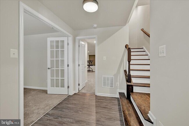 Building Photo - 10 Laurel Gate Ct