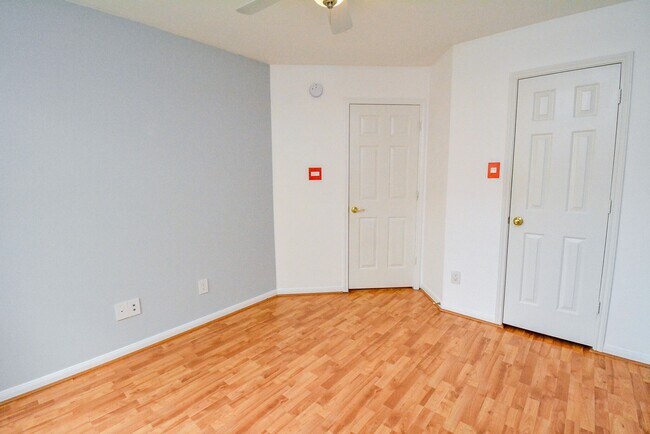 Building Photo - 1638 Almond Brook Ln